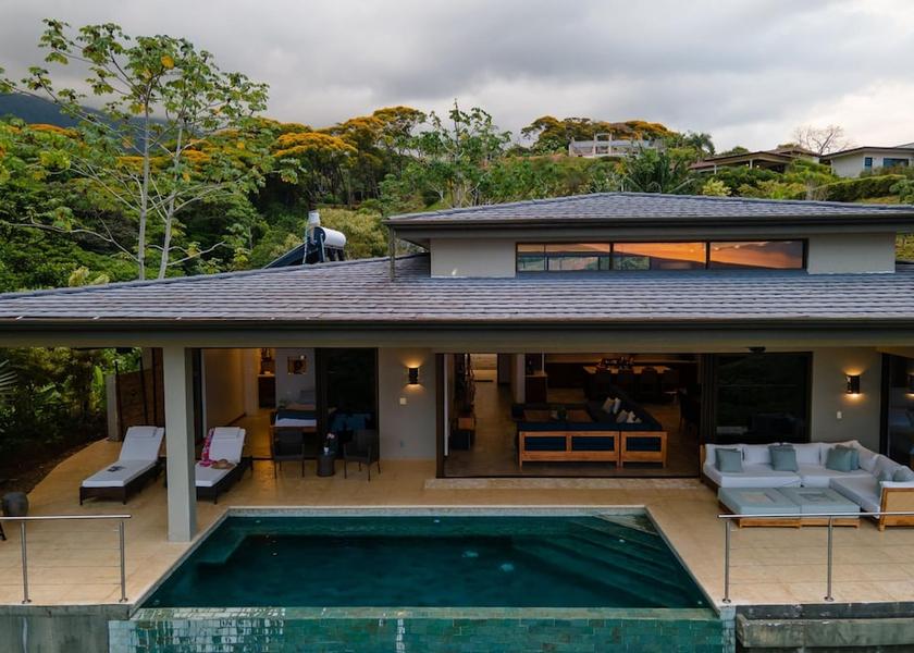 San Jose Ballena Room