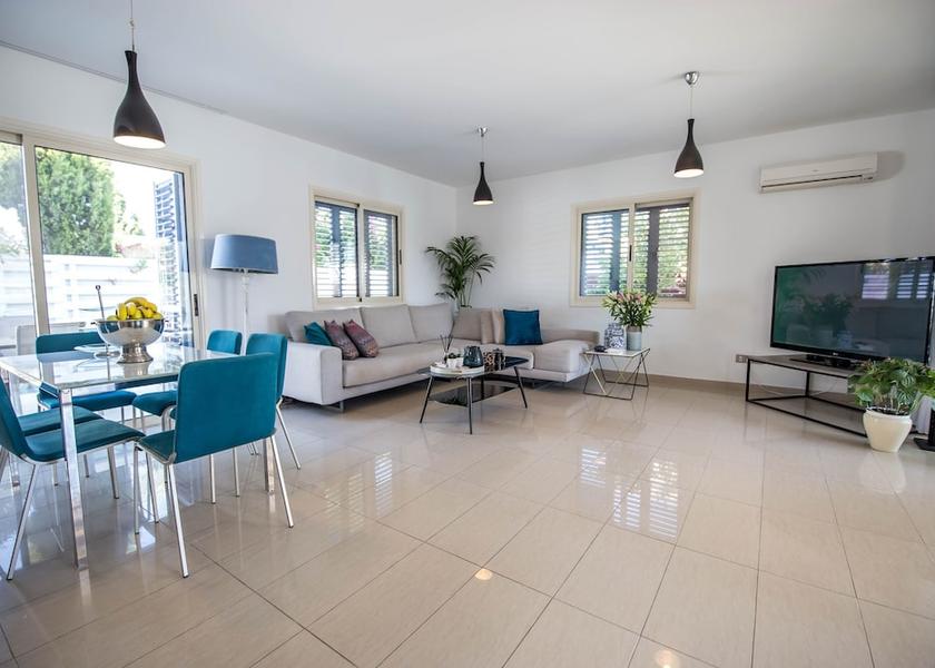 Larnaca District Pervolia Room