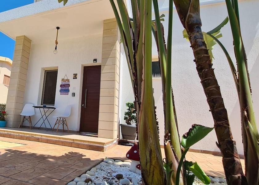 Larnaca District Mazotos Exterior Detail