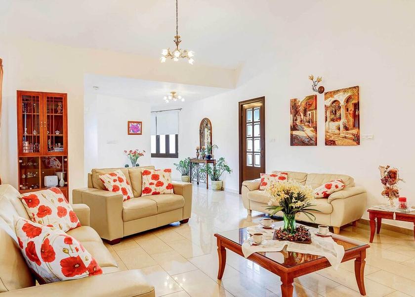  Neo Chorio Interior Entrance