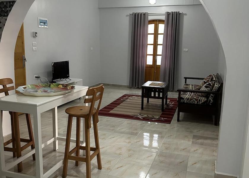  Luxor Interior Entrance