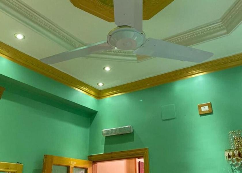  Luxor Interior Entrance