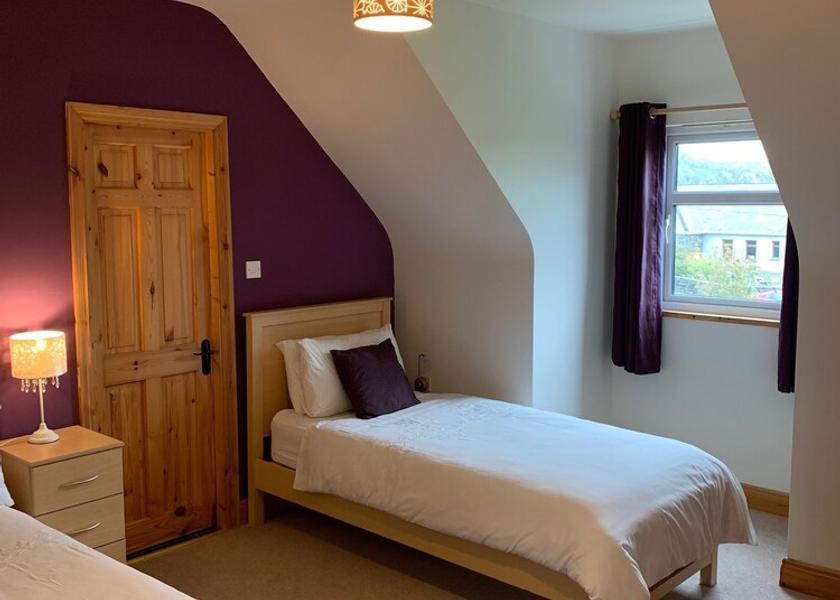 Galway (county) Clifden Room