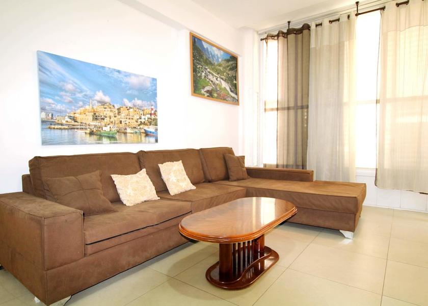  Bat Yam Interior Entrance