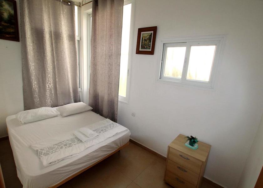  Bat Yam Room