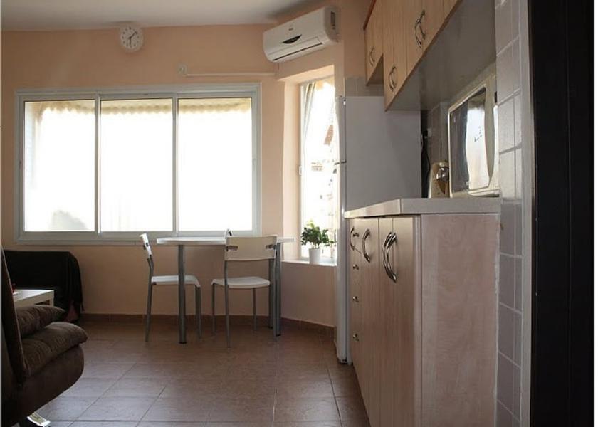  Bat Yam Interior Entrance