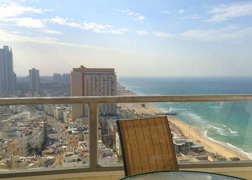  Bat Yam Exterior Detail