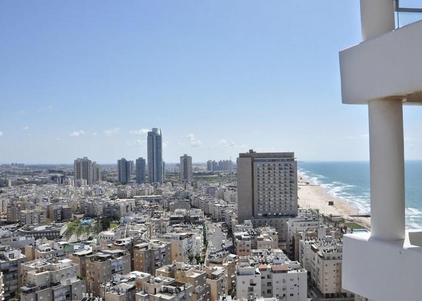  Bat Yam Exterior Detail