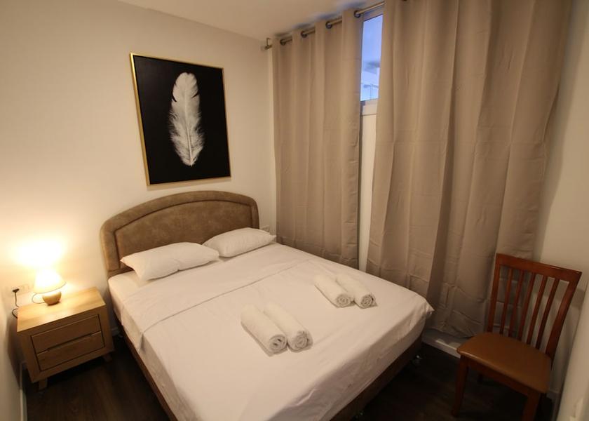  Bat Yam Room