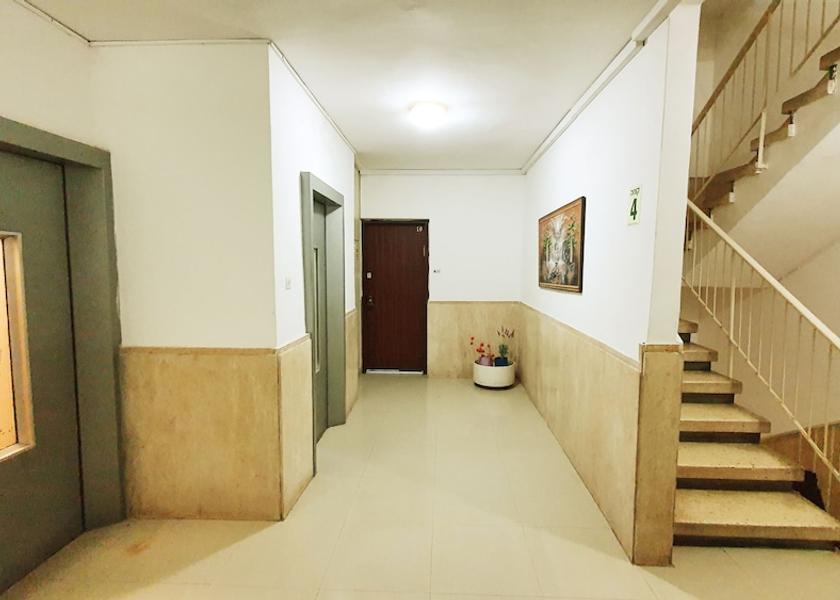  Bat Yam Interior Entrance