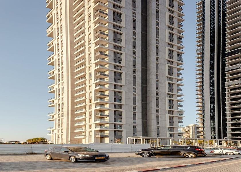  Bat Yam Exterior Detail