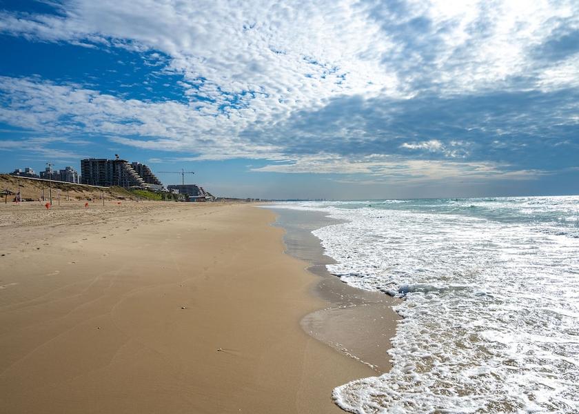  Bat Yam Beach