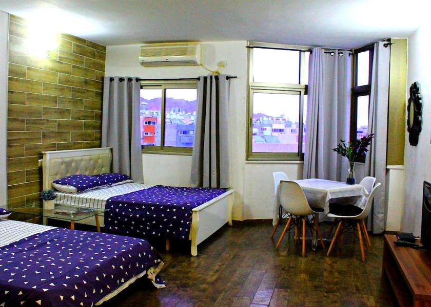  Eilat Room