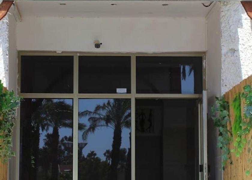  Eilat Interior Entrance