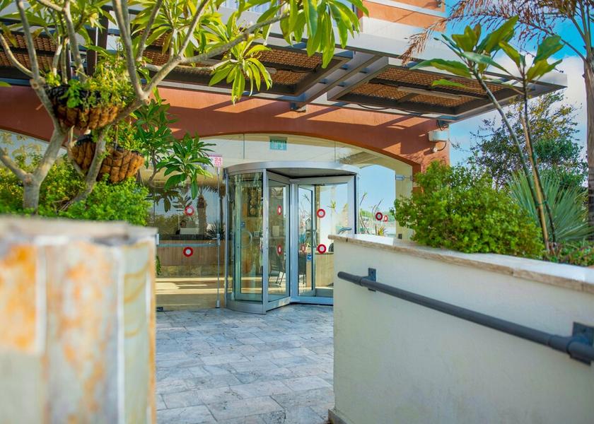  Eilat Exterior Detail