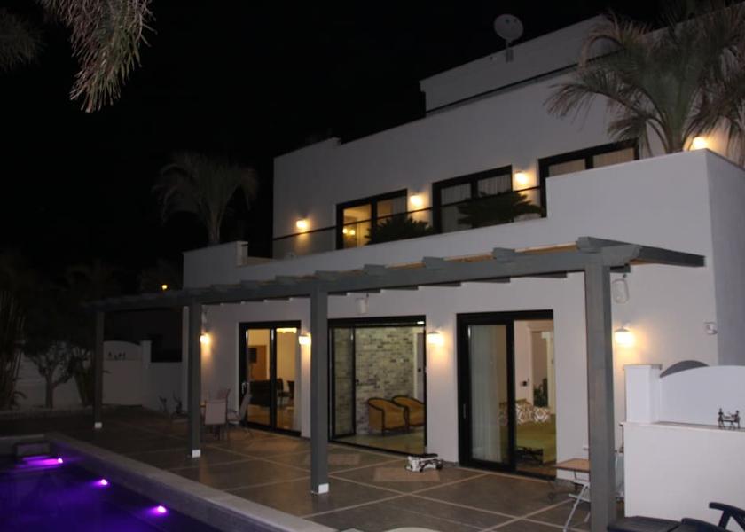  Ashkelon Exterior Detail