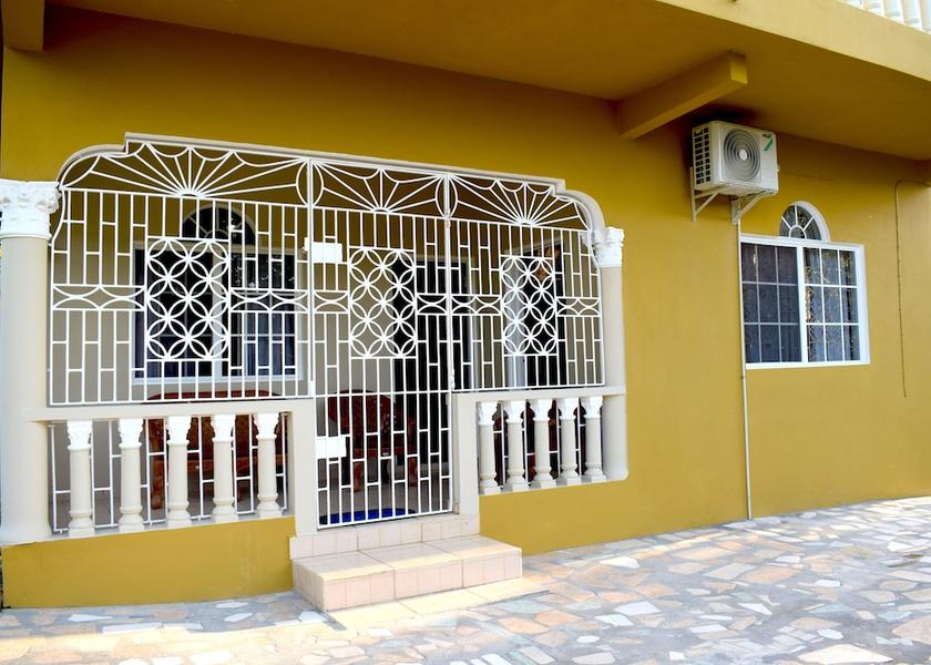  Port Antonio Exterior Detail