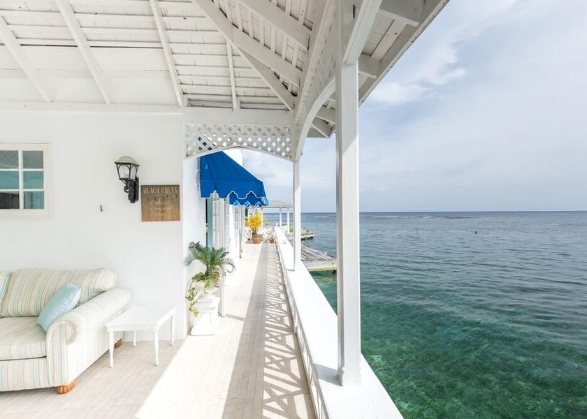  Port Antonio Porch