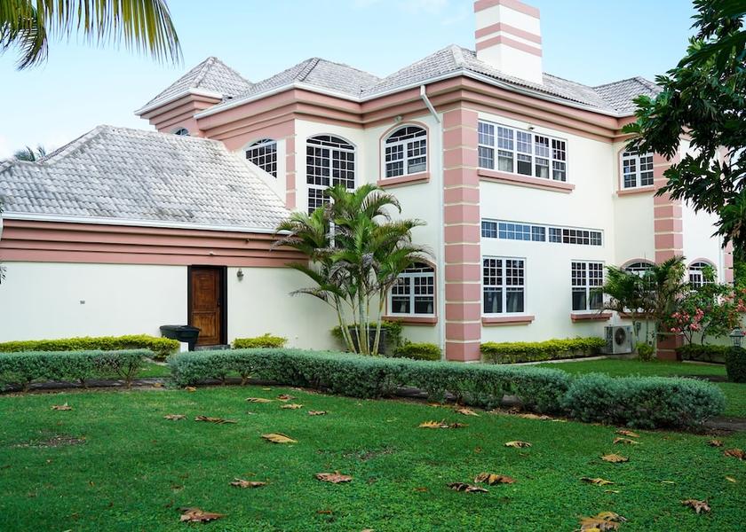 Saint James Ocho Rios Property Grounds