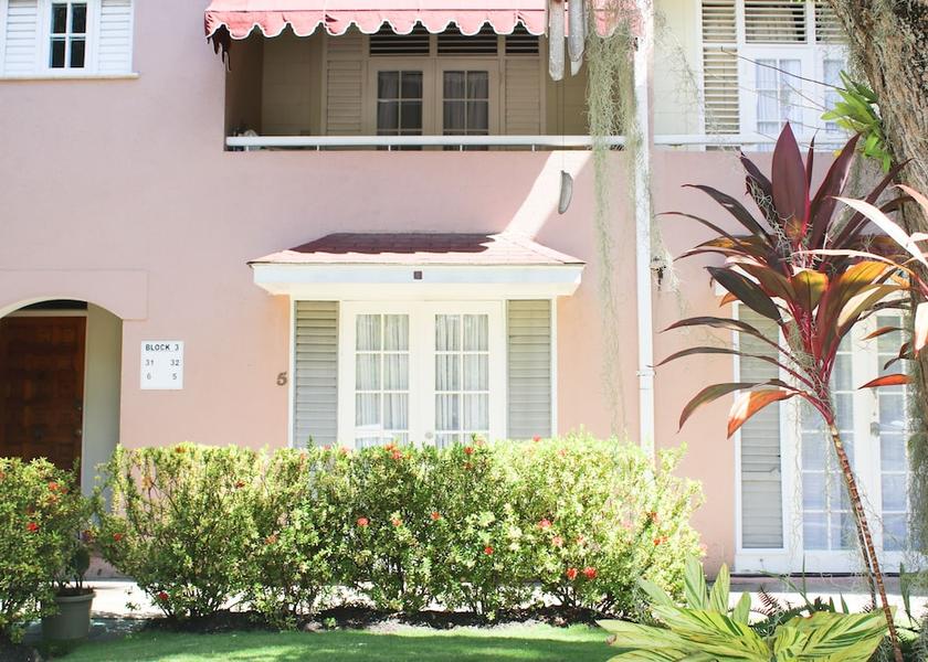 Saint James Ocho Rios Exterior Detail