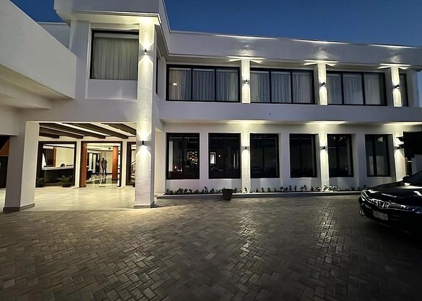 Saint James Ocho Rios Exterior Detail