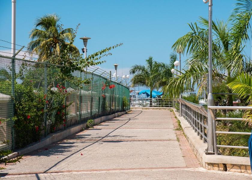 Saint James Ocho Rios Exterior Detail