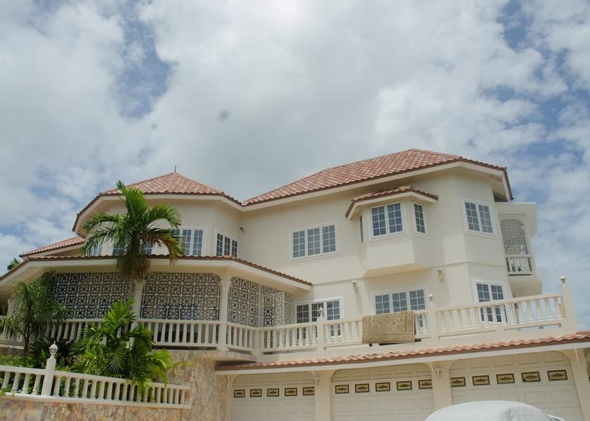 Saint James Montego Bay Facade