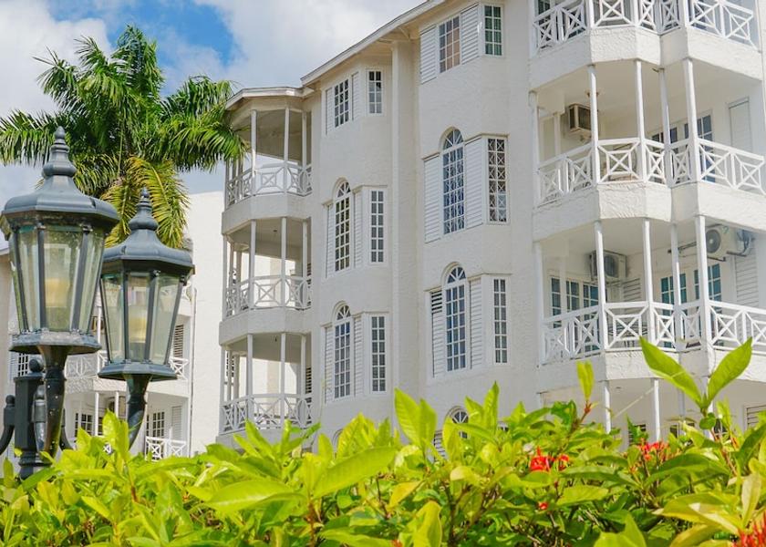 Saint James Montego Bay Exterior Detail