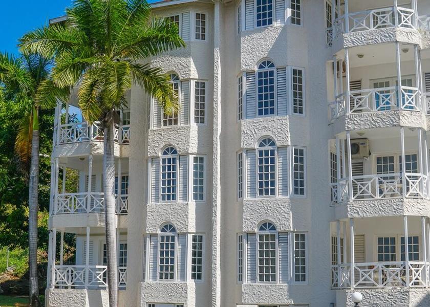 Saint James Montego Bay Exterior Detail