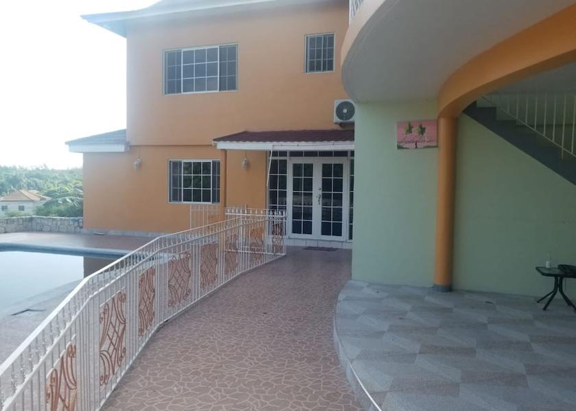 Saint James Montego Bay Exterior Detail