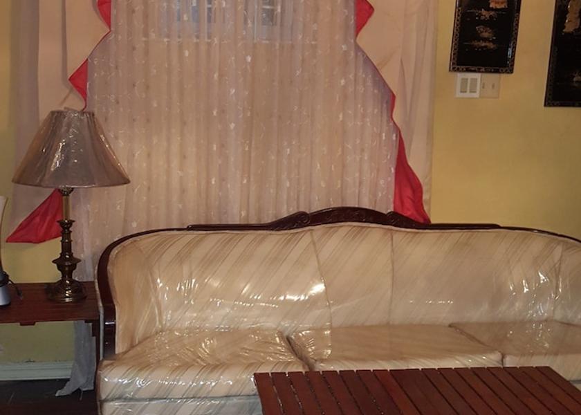 Saint Catherine Spanish Town Room