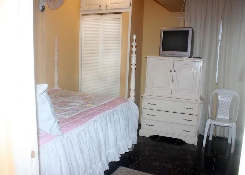 Saint Catherine Spanish Town Room