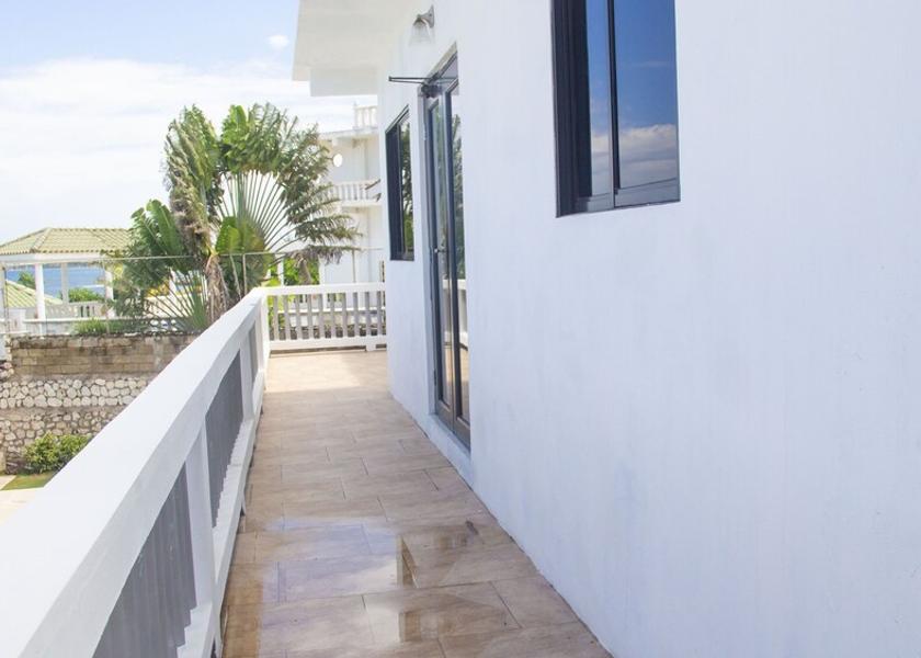 Saint James Runaway Bay Terrace