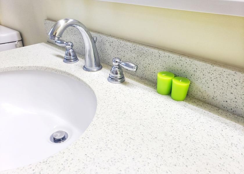 Saint James Tower Isle Bathroom