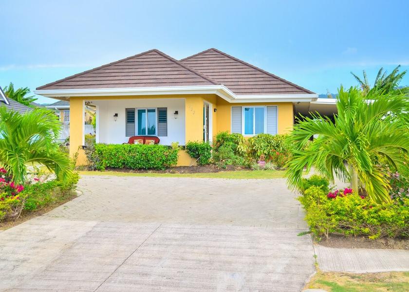 Saint James St. Ann's Bay Facade