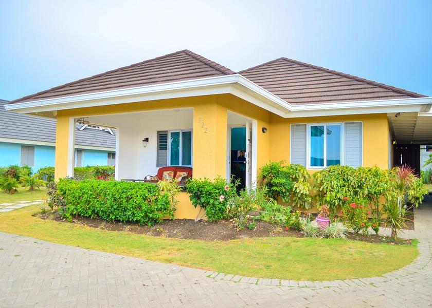 Saint James St. Ann's Bay Facade