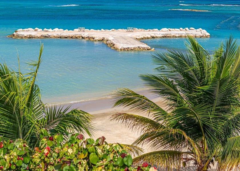 Saint James St. Ann's Bay Beach/Ocean View