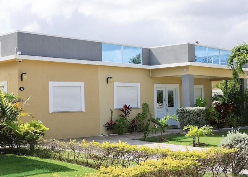 Saint James St. Ann's Bay Exterior Detail