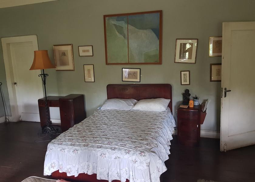 Saint Andrew Kingston Room