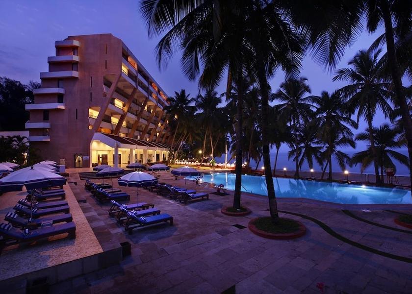Goa Bagmalo Pool