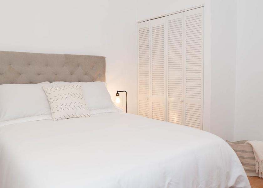 Saint Andrew Kingston Room