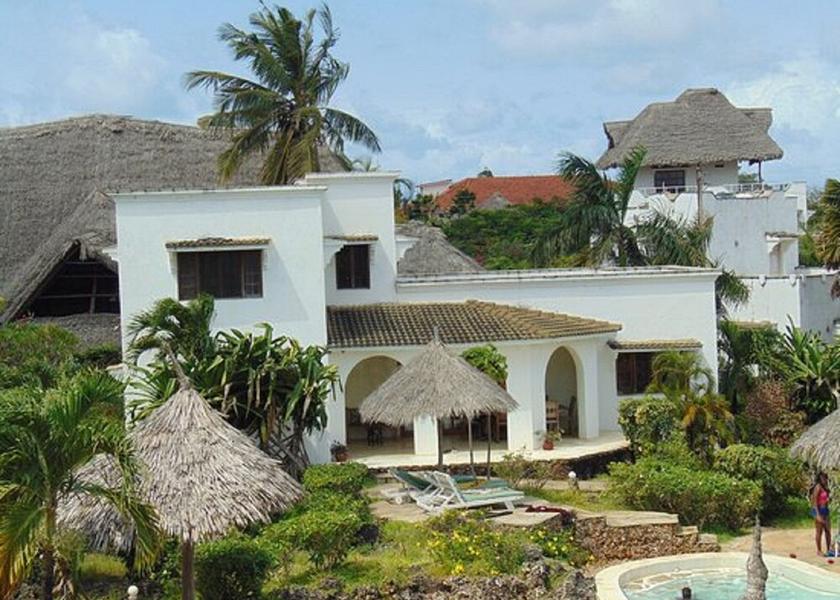  Malindi Exterior Detail