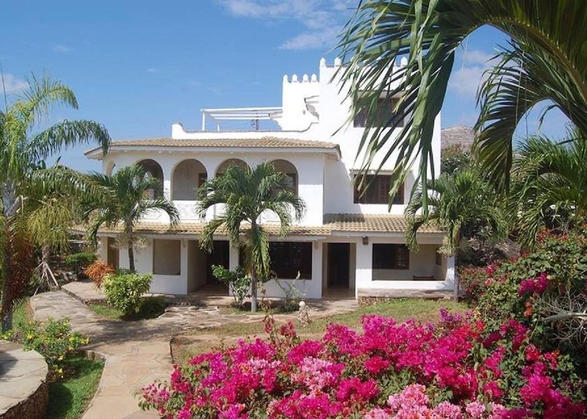  Malindi Exterior Detail