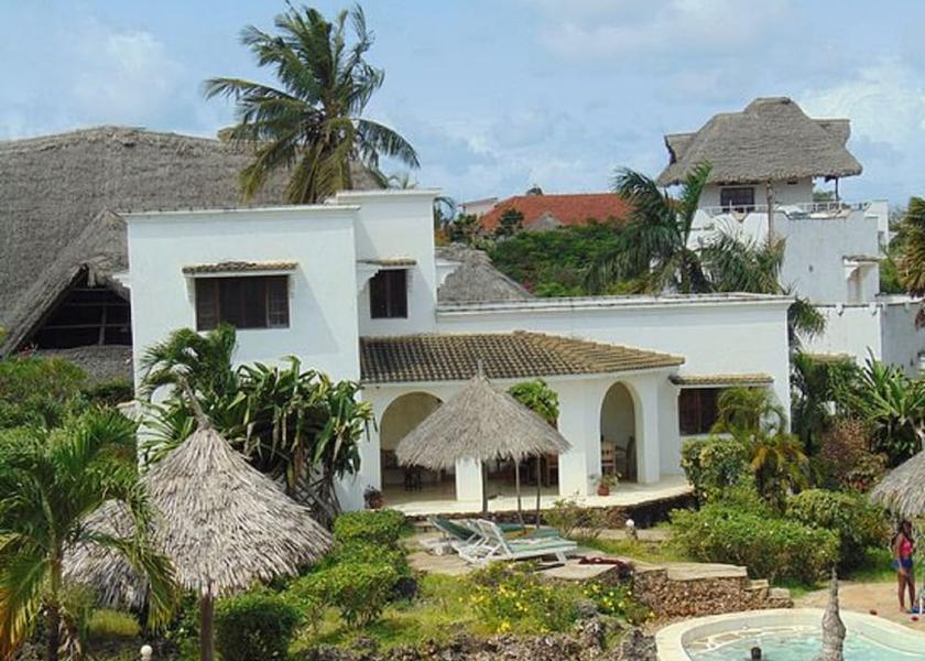  Malindi Exterior Detail