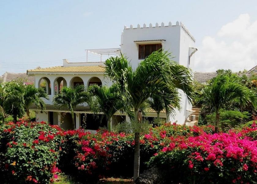  Malindi Exterior Detail