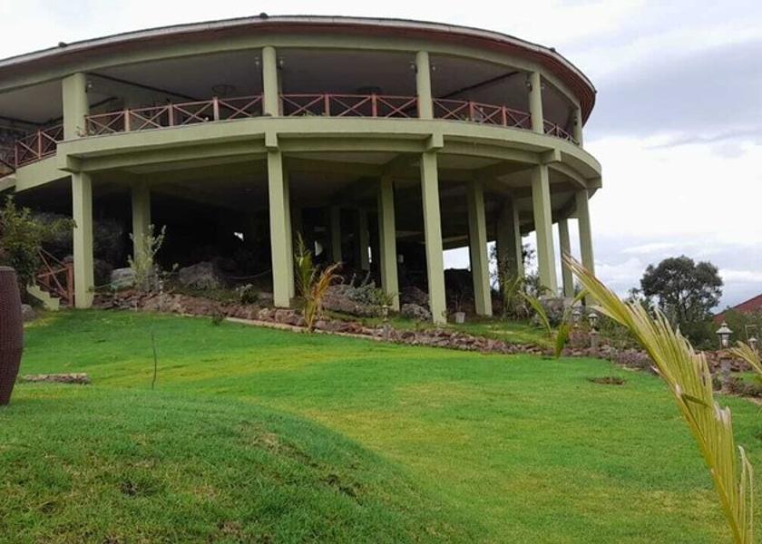  Nakuru Exterior Detail