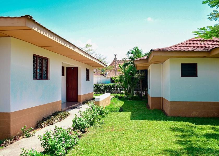  Mombasa Exterior Detail