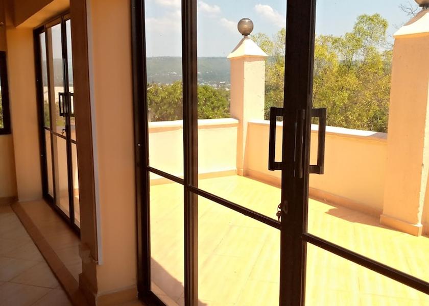  Kisumu Interior Entrance