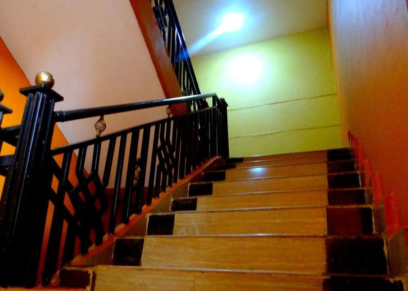  Eldoret Staircase
