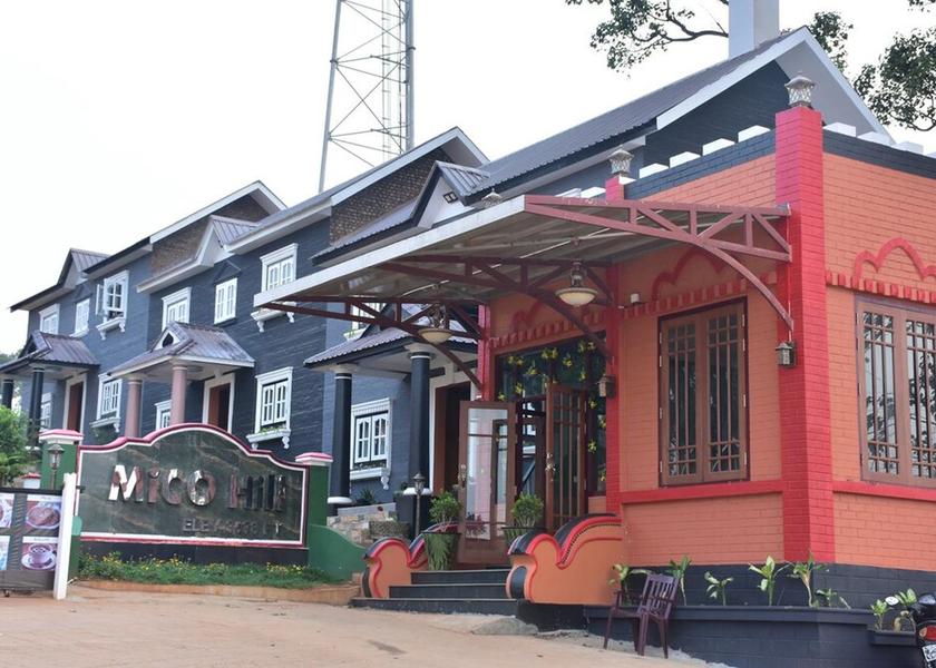  Pyin Oo Lwin Interior Entrance